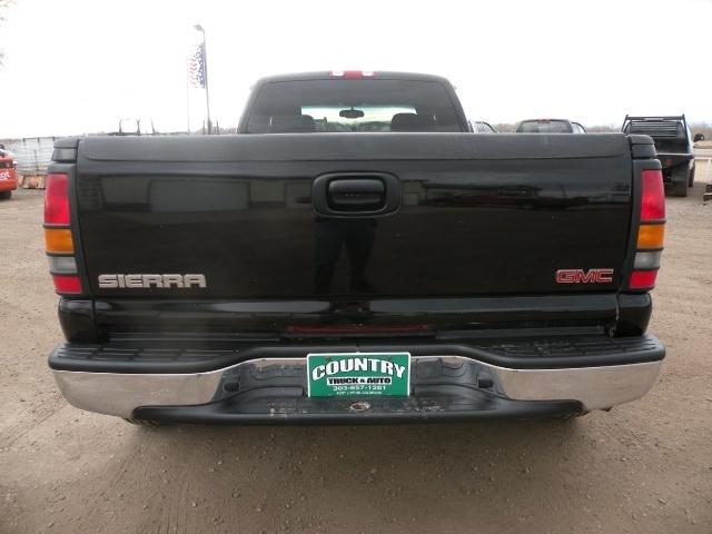 GMC Sierra 2003 photo 3