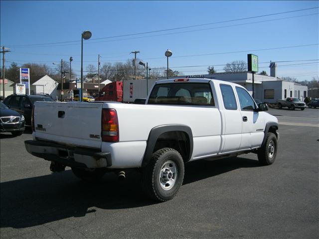 GMC Sierra 2003 photo 1