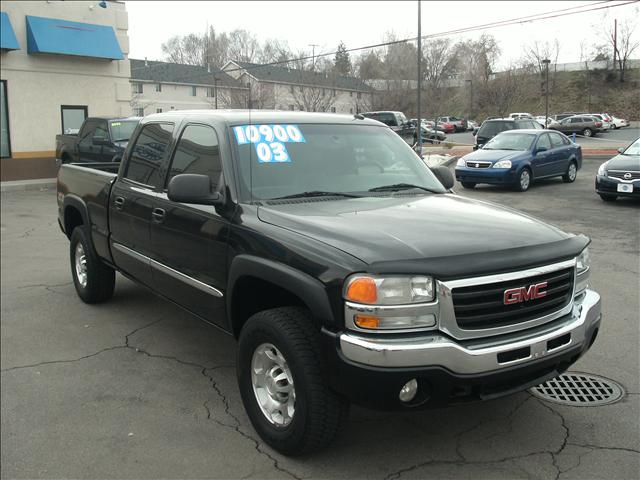 GMC Sierra SLT Pickup
