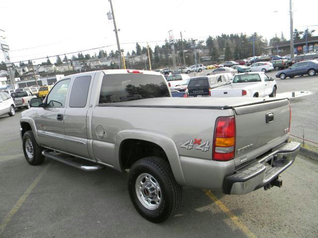 GMC Sierra 2003 photo 1