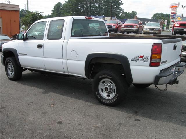 GMC Sierra 2003 photo 1