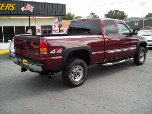 GMC Sierra 2003 photo 2