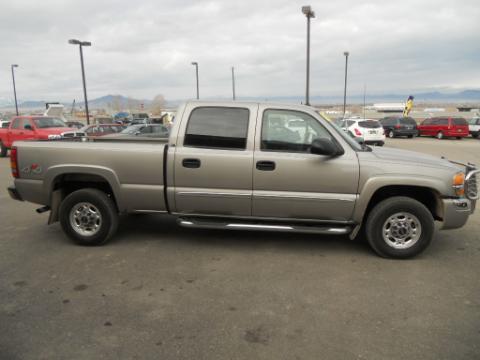 GMC Sierra 2003 photo 2