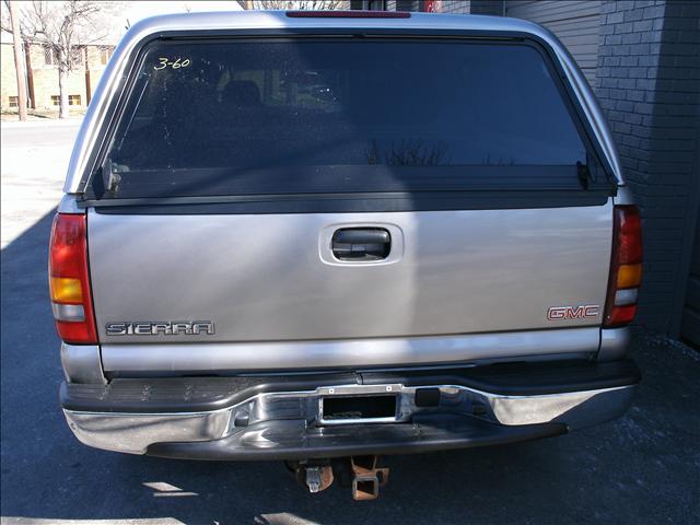 GMC Sierra 2003 photo 1