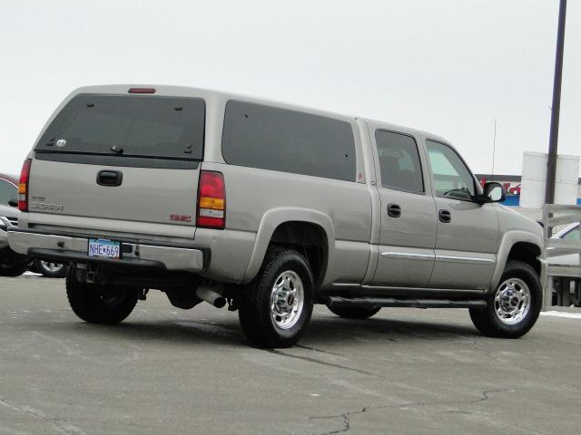 GMC Sierra 2003 photo 2