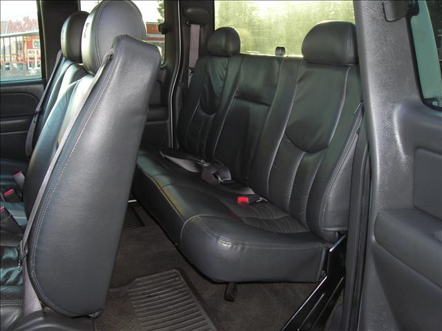 GMC Sierra 2003 photo 2