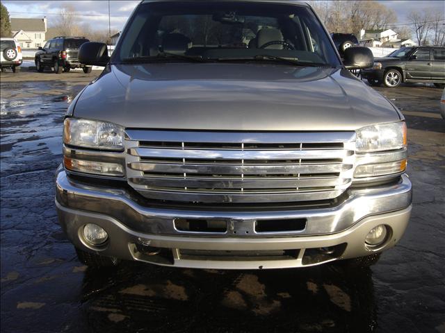 GMC Sierra 2003 photo 1