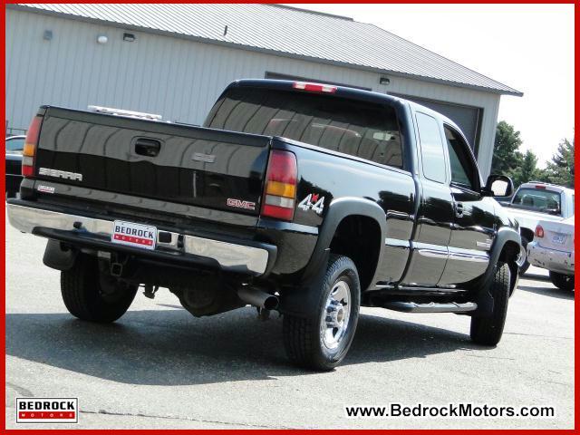 GMC Sierra 2003 photo 2