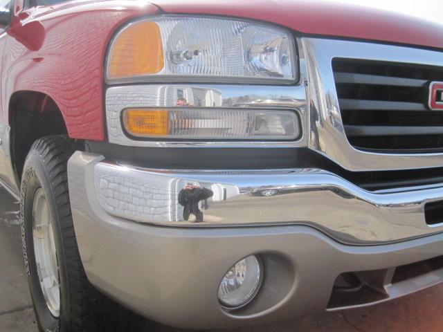GMC Sierra 2003 photo 2