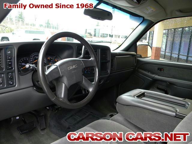 GMC Sierra 2003 photo 2