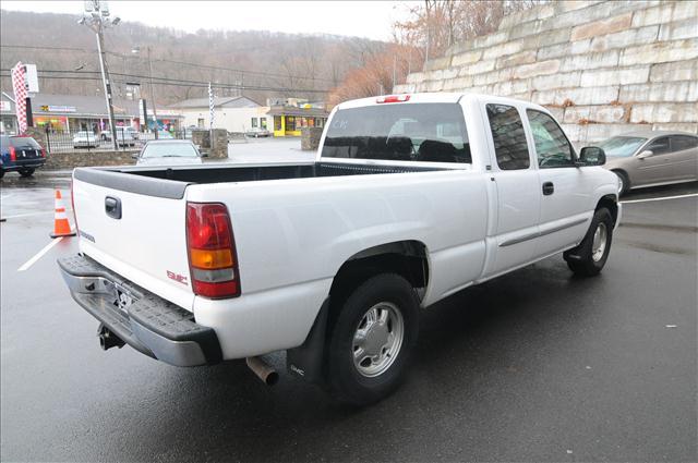 GMC Sierra 2003 photo 1