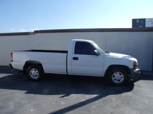 GMC Sierra V8 R-design Pickup