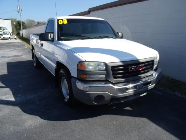 GMC Sierra 2003 photo 1