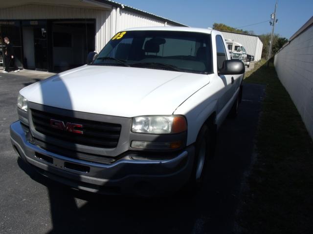GMC Sierra 2003 photo 2