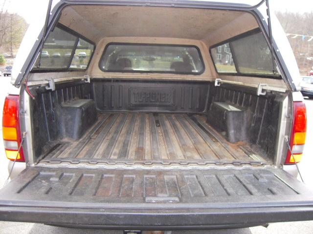 GMC Sierra 2003 photo 1