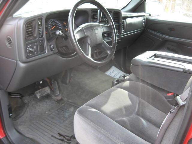 GMC Sierra 2003 photo 2