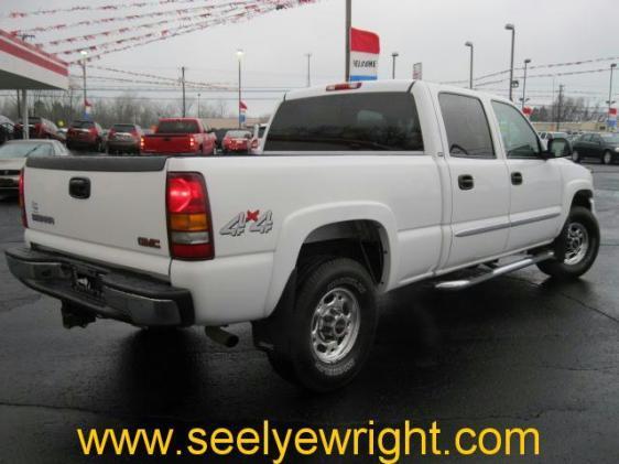 GMC Sierra 2003 photo 1