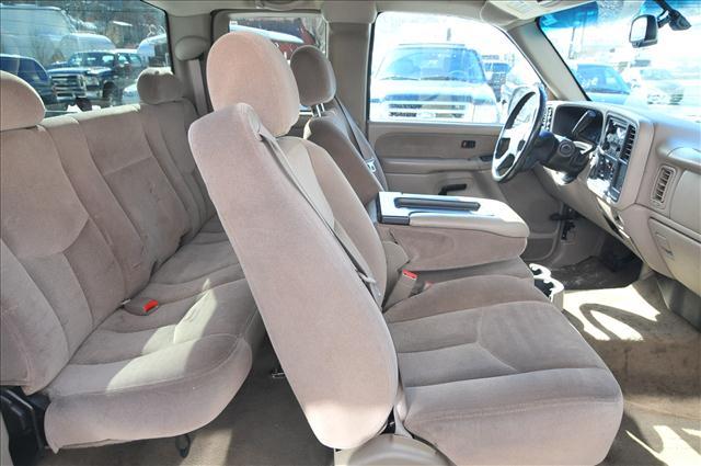 GMC Sierra 2003 photo 2