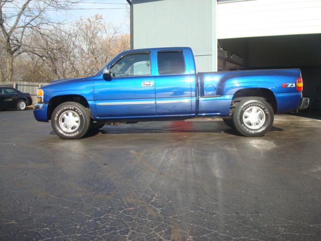 GMC Sierra 2003 photo 1