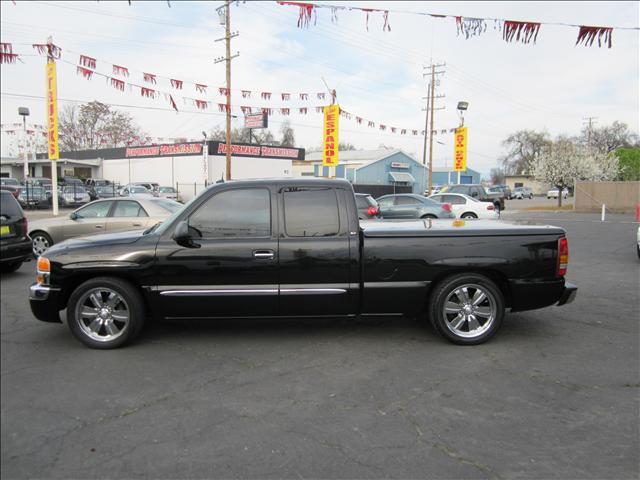 GMC Sierra SLT Pickup