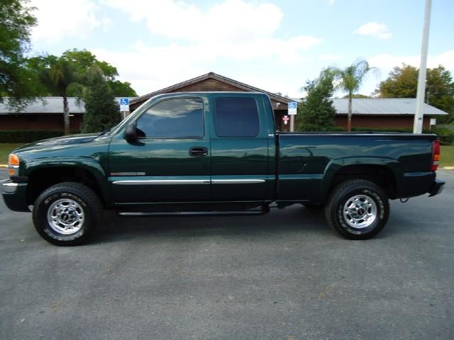 GMC Sierra 2003 photo 1