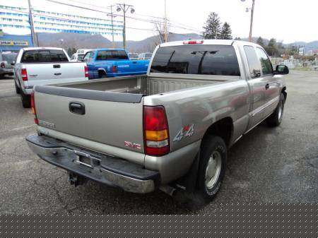 GMC Sierra 2003 photo 2