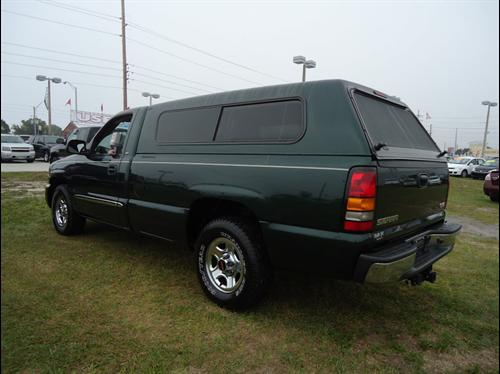 GMC Sierra 2004 photo 1
