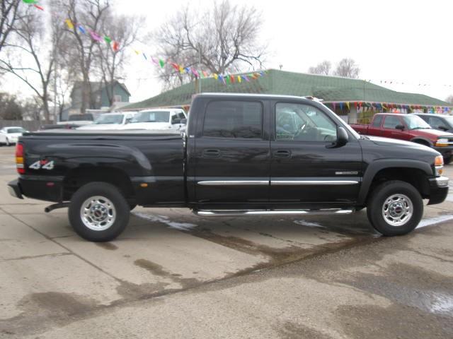 GMC Sierra 2004 photo 2