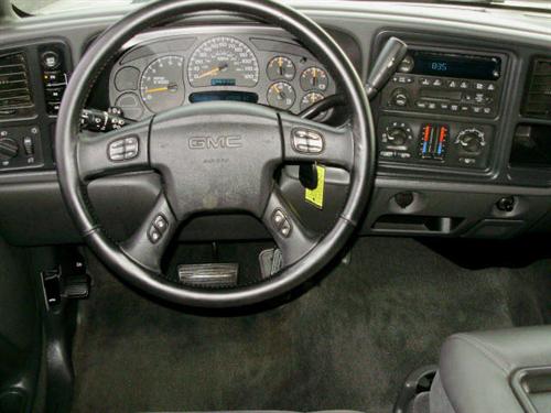 GMC Sierra 2004 photo 2