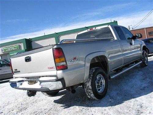 GMC Sierra 2004 photo 2