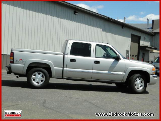 GMC Sierra 2004 photo 1