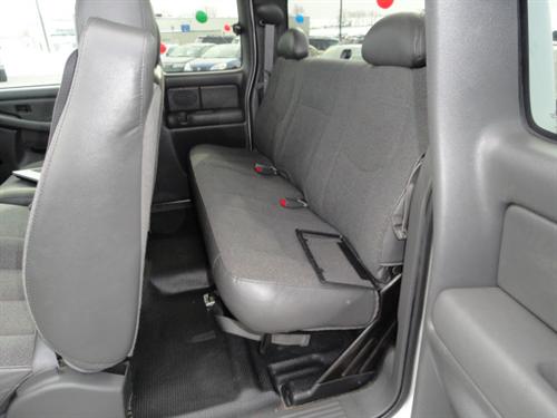 GMC Sierra 2004 photo 2