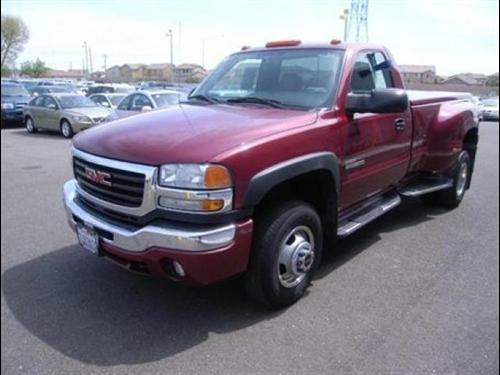 GMC Sierra 2004 photo 2