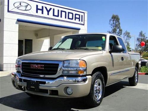 GMC Sierra 2004 photo 1