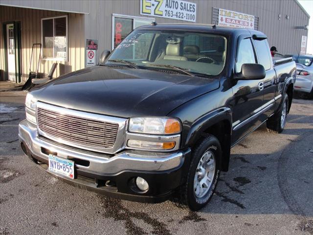 GMC Sierra 2005 photo 2