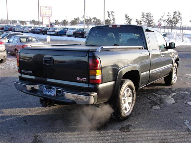 GMC Sierra 2005 photo 3