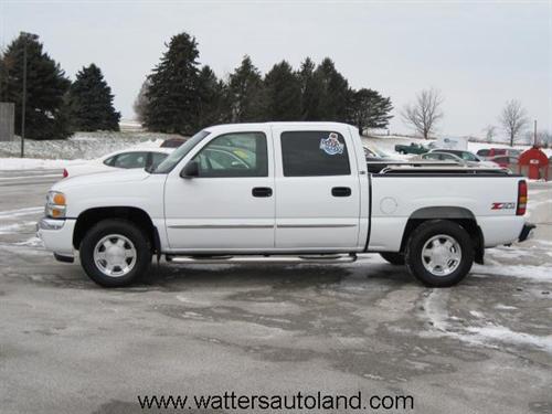 GMC Sierra 2005 photo 2
