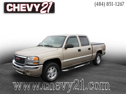 GMC Sierra 2005 photo 2