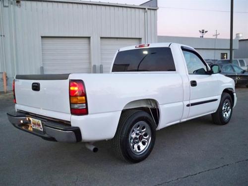 GMC Sierra 2005 photo 4