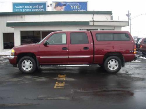 GMC Sierra 2005 photo 2