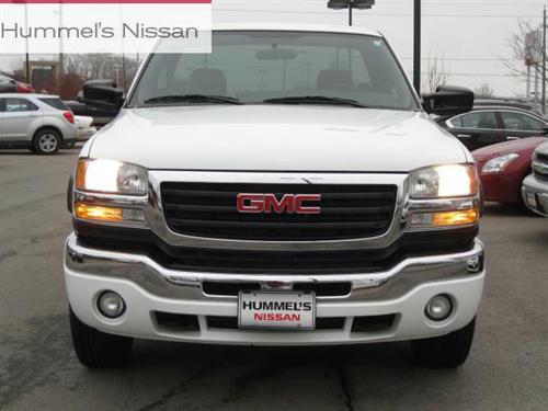 GMC Sierra 2005 photo 3
