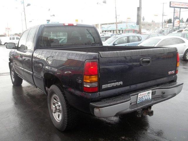 GMC Sierra 2005 photo 1