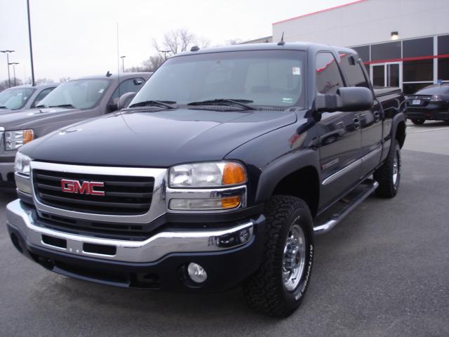 GMC Sierra SLT Pickup