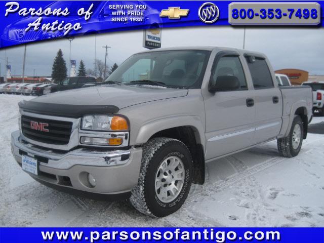 GMC Sierra 2005 photo 1