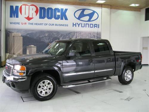 GMC Sierra 2005 photo 2