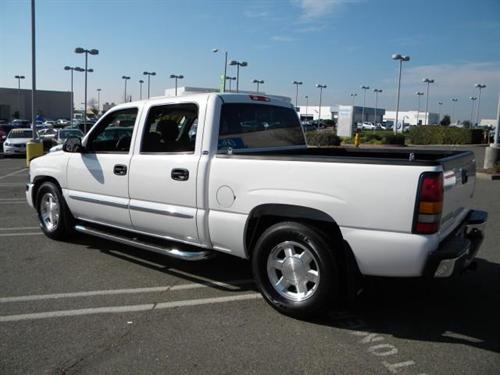 GMC Sierra 2005 photo 1