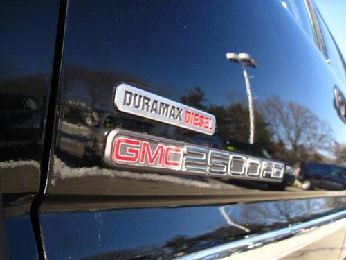 GMC Sierra 2005 photo 2