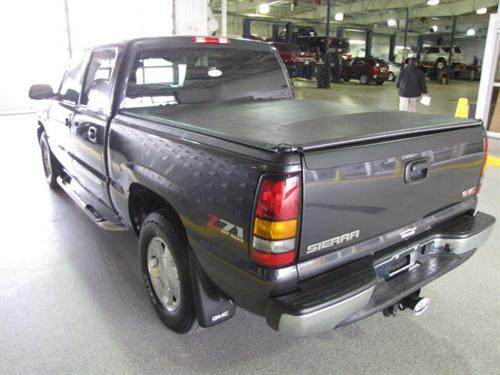 GMC Sierra 2005 photo 1