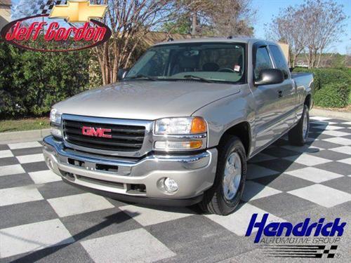 GMC Sierra 2005 photo 3