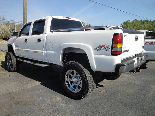 GMC Sierra 2005 photo 1